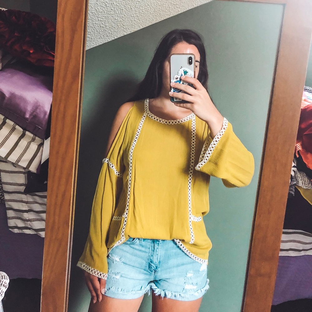 Mustard cold shoulder top✨
